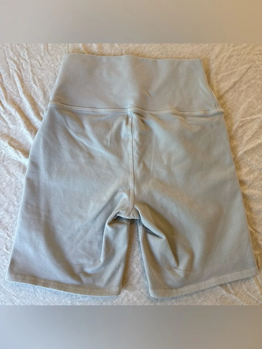 ALO Yoga Light Gray High-Waist Bike Shorts